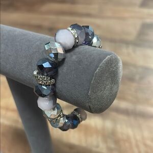 Elegant Beaded Bracelet with Silver Accents